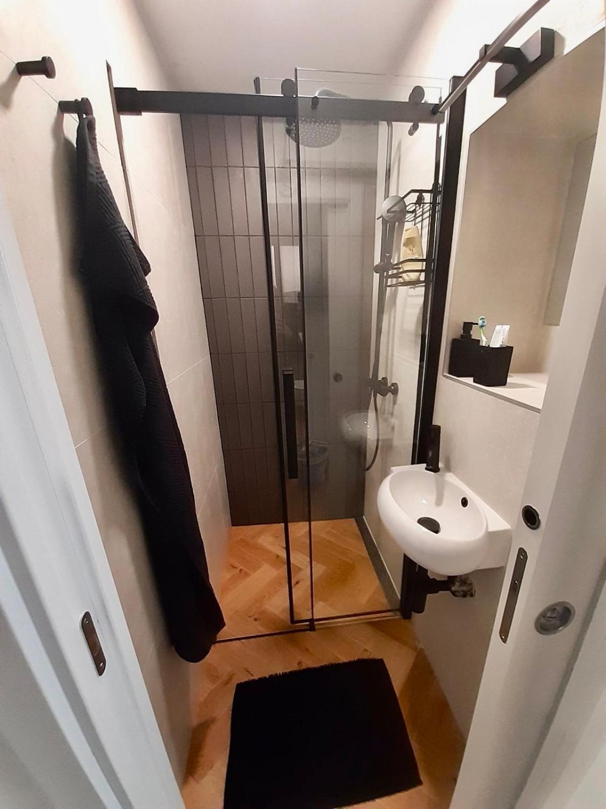 Gg Art Apartments III Lublana Zewnętrze zdjęcie