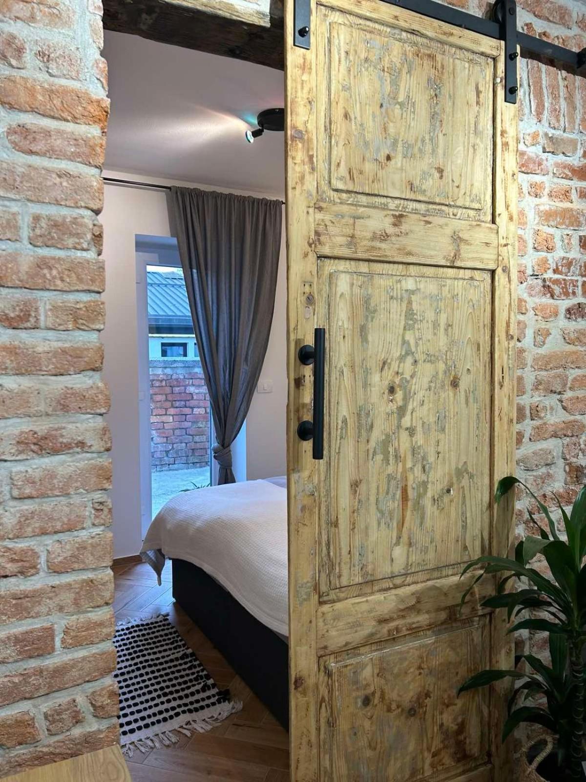 Gg Art Apartments III Lublana Zewnętrze zdjęcie
